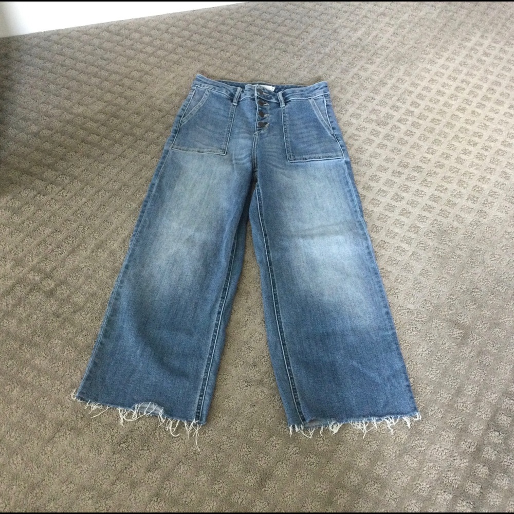 CJLA Hendrix Jeans, size 5, medium wash.